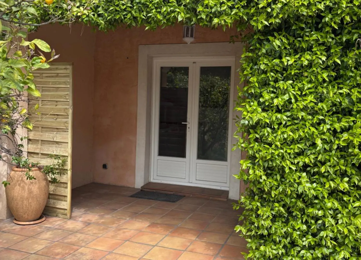Studio Tout Confort La Crau